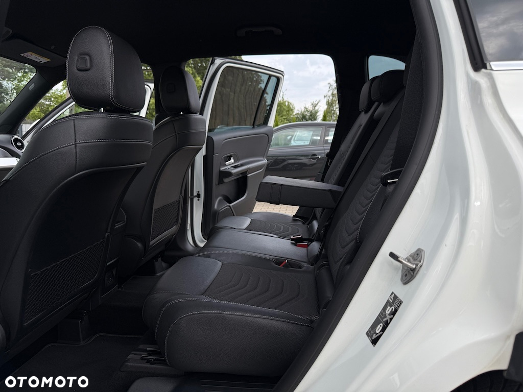 Mercedes-Benz GLB 200 d 8G-DCT - 29