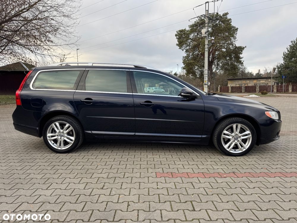 Volvo V70 D3 Geartronic Summum - 11