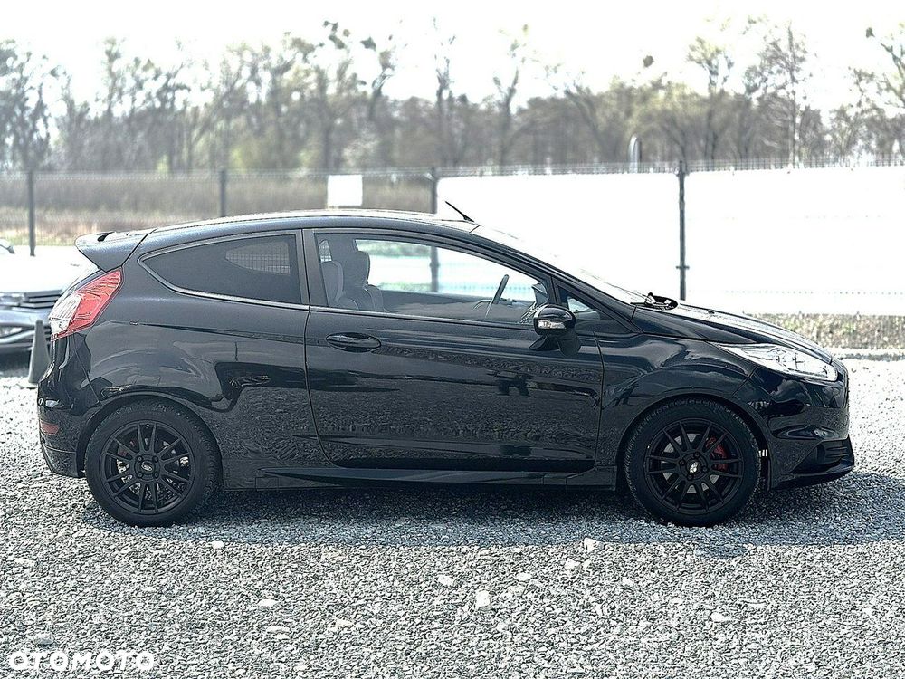 Ford Fiesta - 10