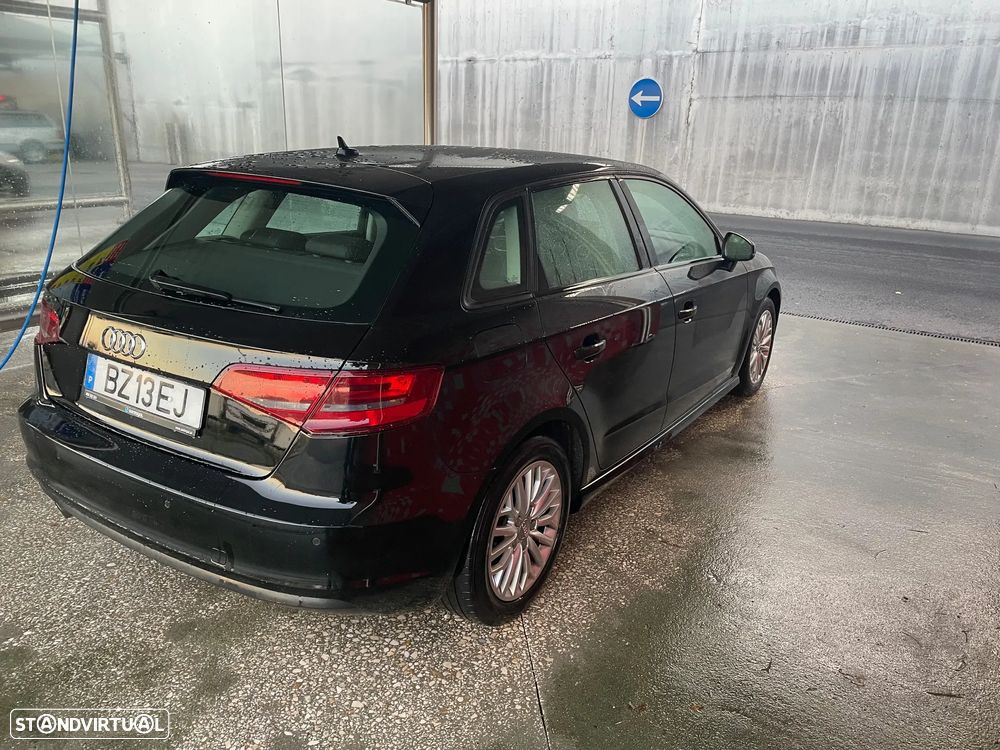 Audi A3 Sportback 1.6 TDI - 8