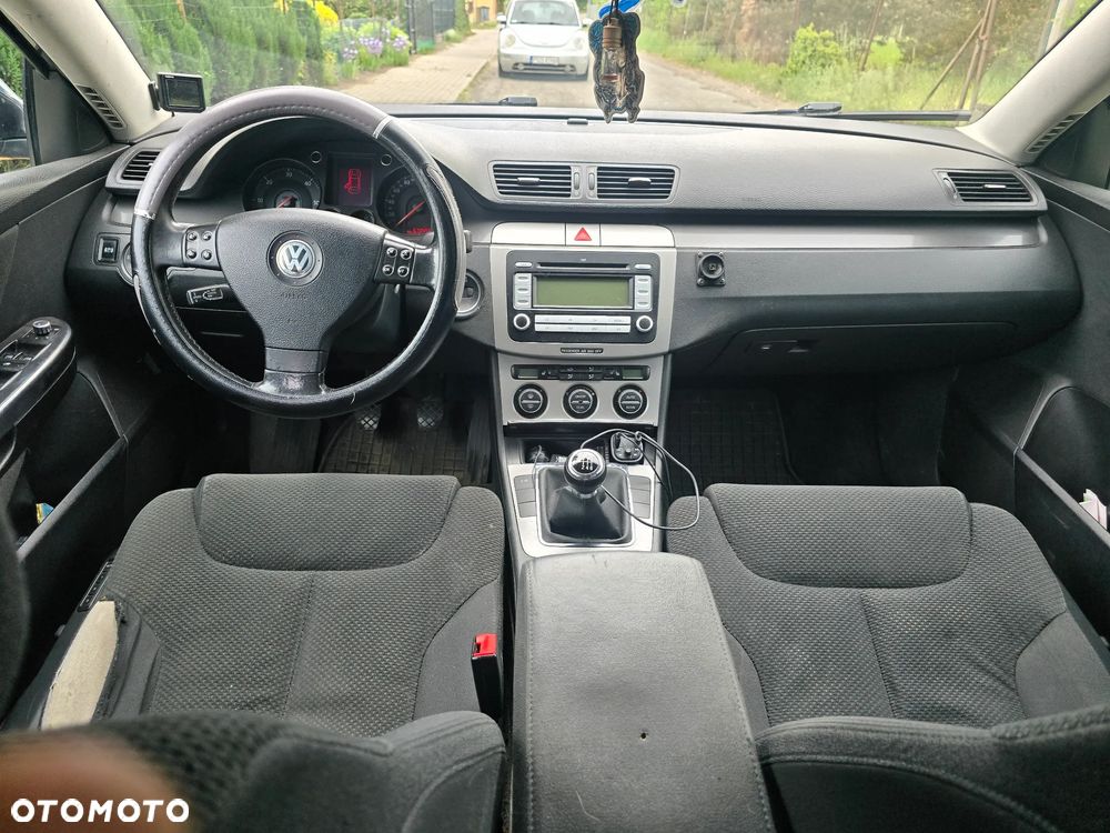Volkswagen Passat 2.0 TDI Comfortline - 4