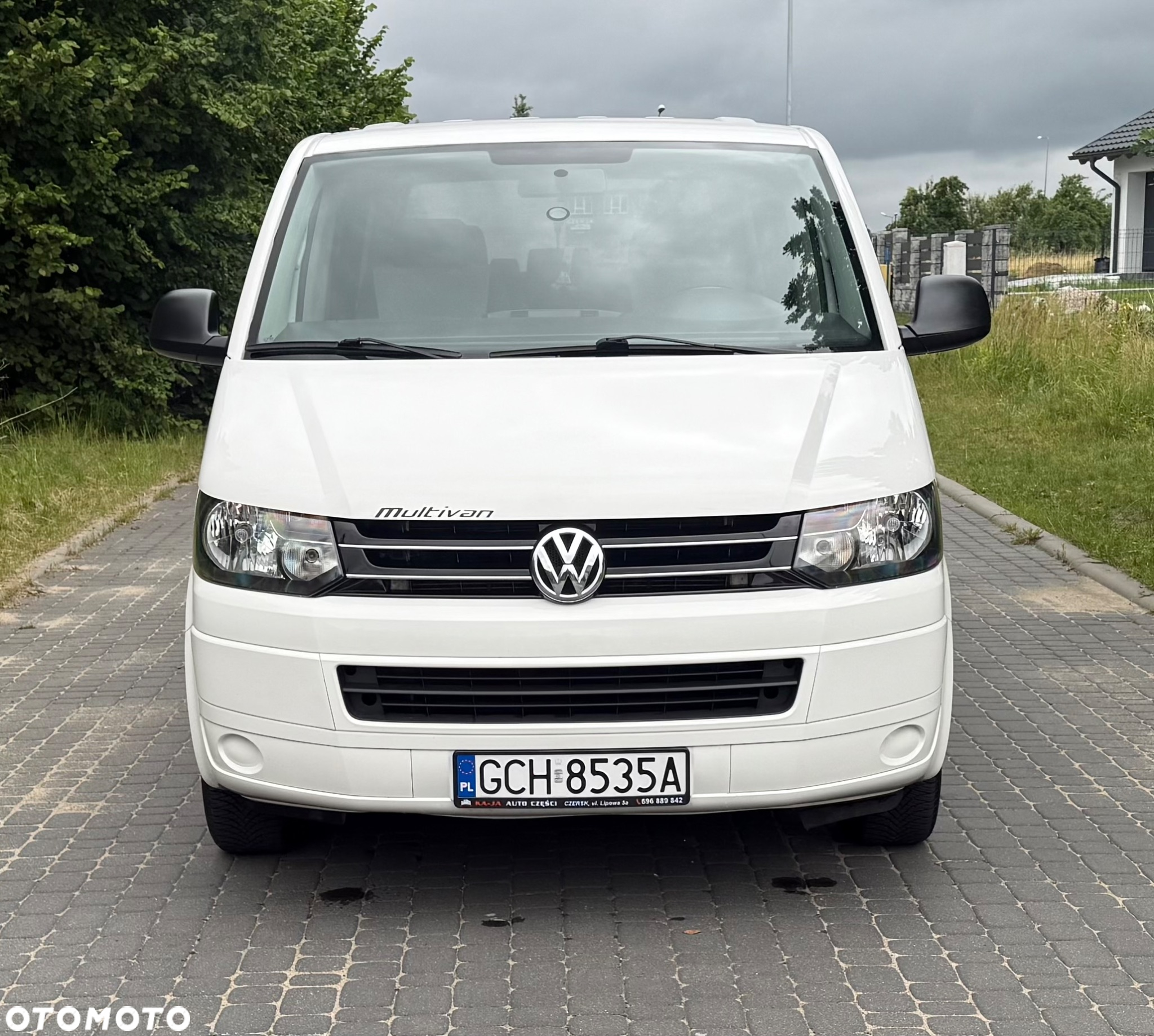 Volkswagen Multivan - 5