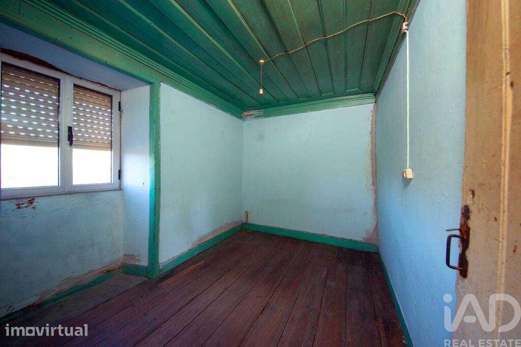 Casa / Villa T2 em Miranda do Corvo de 188 m2 - Grande imagem: 2/29
