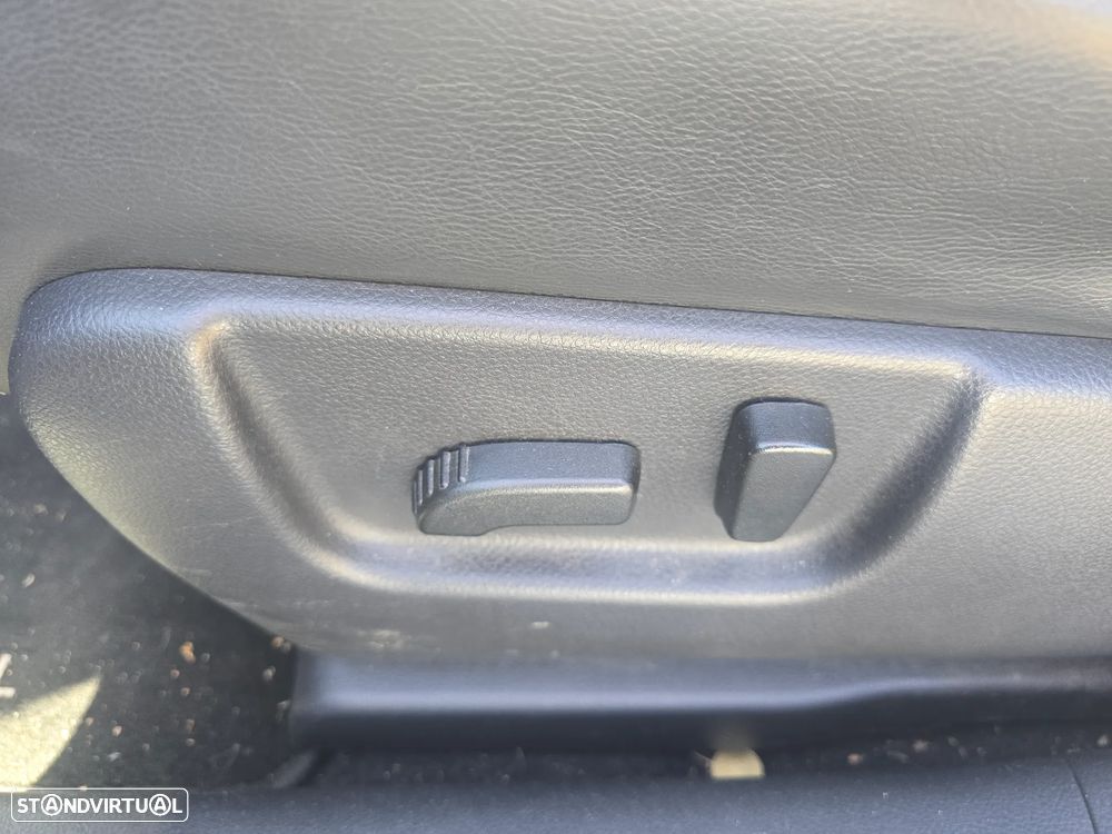 Nissan X-Trail 2.0 DCi 4x4 DPF SE - 25