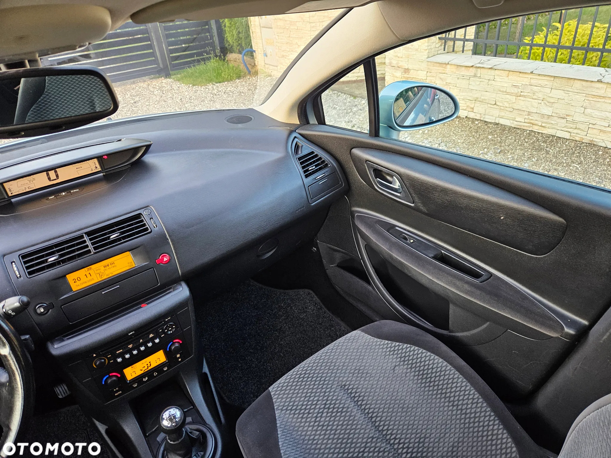 Citroën C4 1.6 16V Confort - 34
