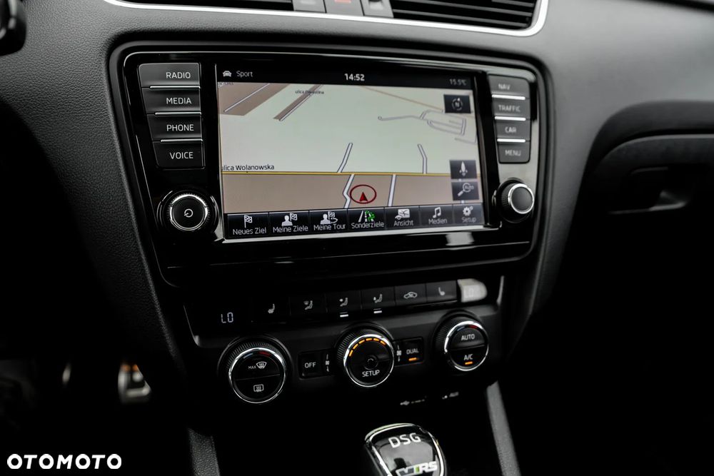 Skoda Octavia 2.0 TSI (Green tec) DSG RS - 36