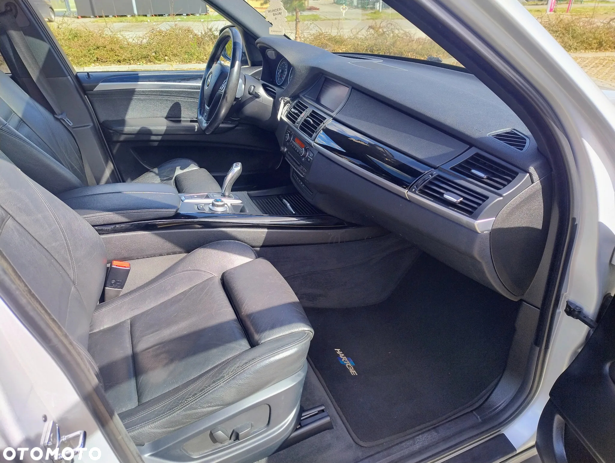 BMW X5 4.8i xDrive - 15