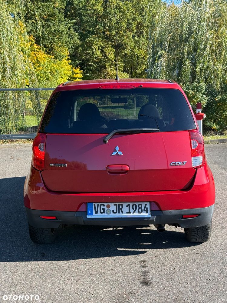 Mitsubishi Colt - 7