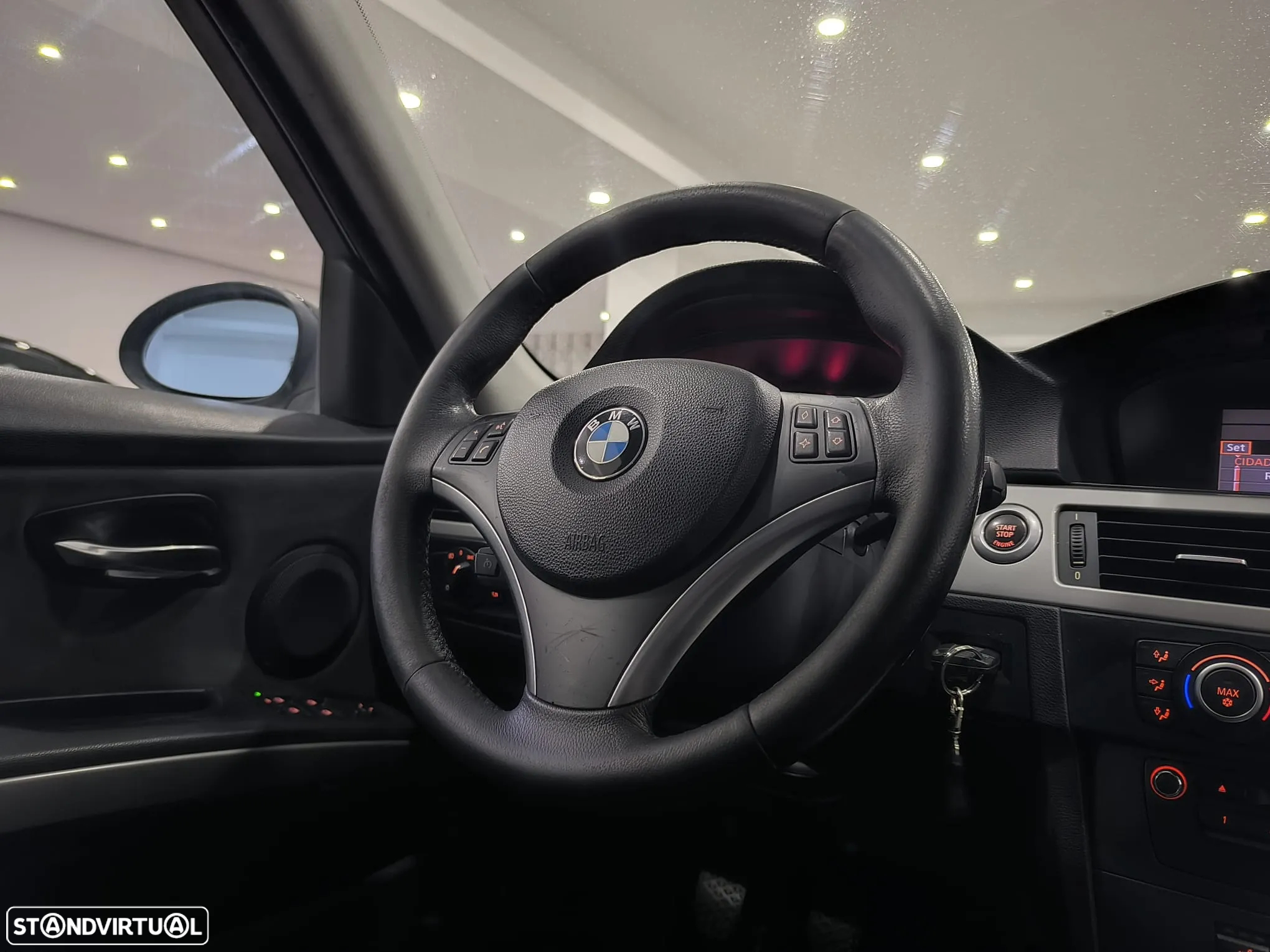 BMW 320 d Touring - 32