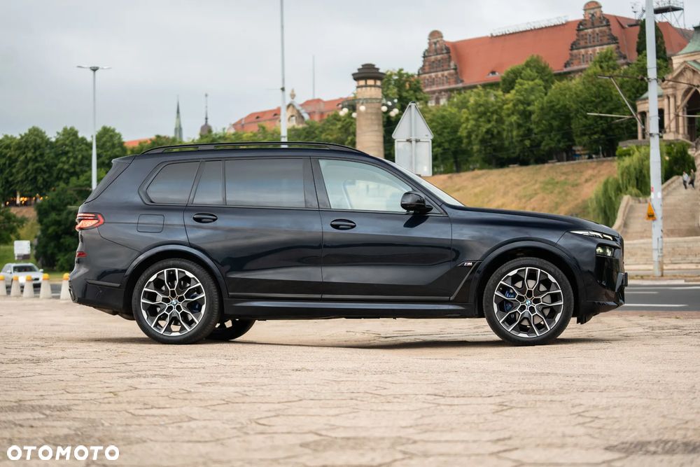 BMW X7 M60i xDrive mHEV sport - 2