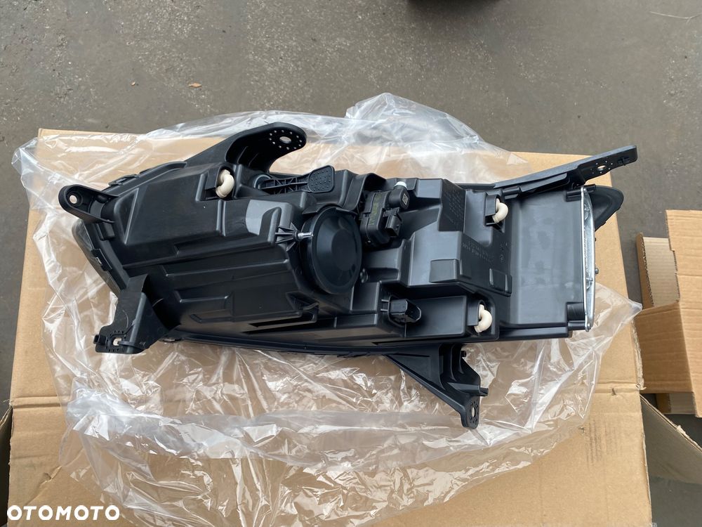 DACIA Sandero III 3 Lift Logan Jogger 25-26r NOWA ! ORYGINALNA ! LAMPA PRZEDNIA PRAWA REFLEKTOR PRAWY PRZÓD LEDOWA led full led  260107920R biała biały środek  STEPWAY Wwa - 9