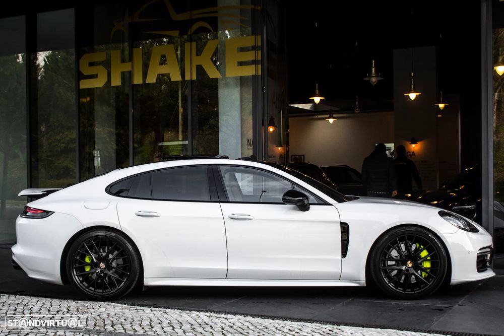 Porsche Panamera 4 E-Hybrid Platinum Edition - 5