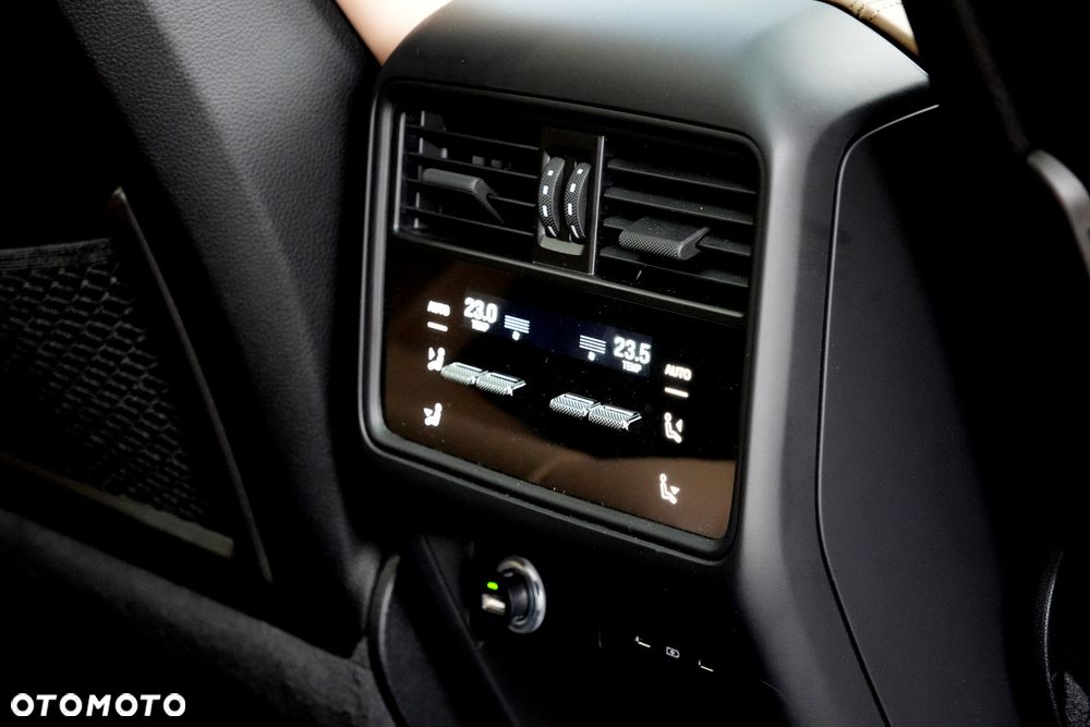 Porsche Cayenne E-Hybrid PHEV - 40