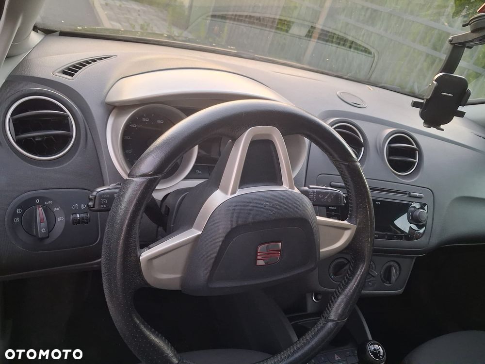 Seat Ibiza 1.4 16V Style - 4