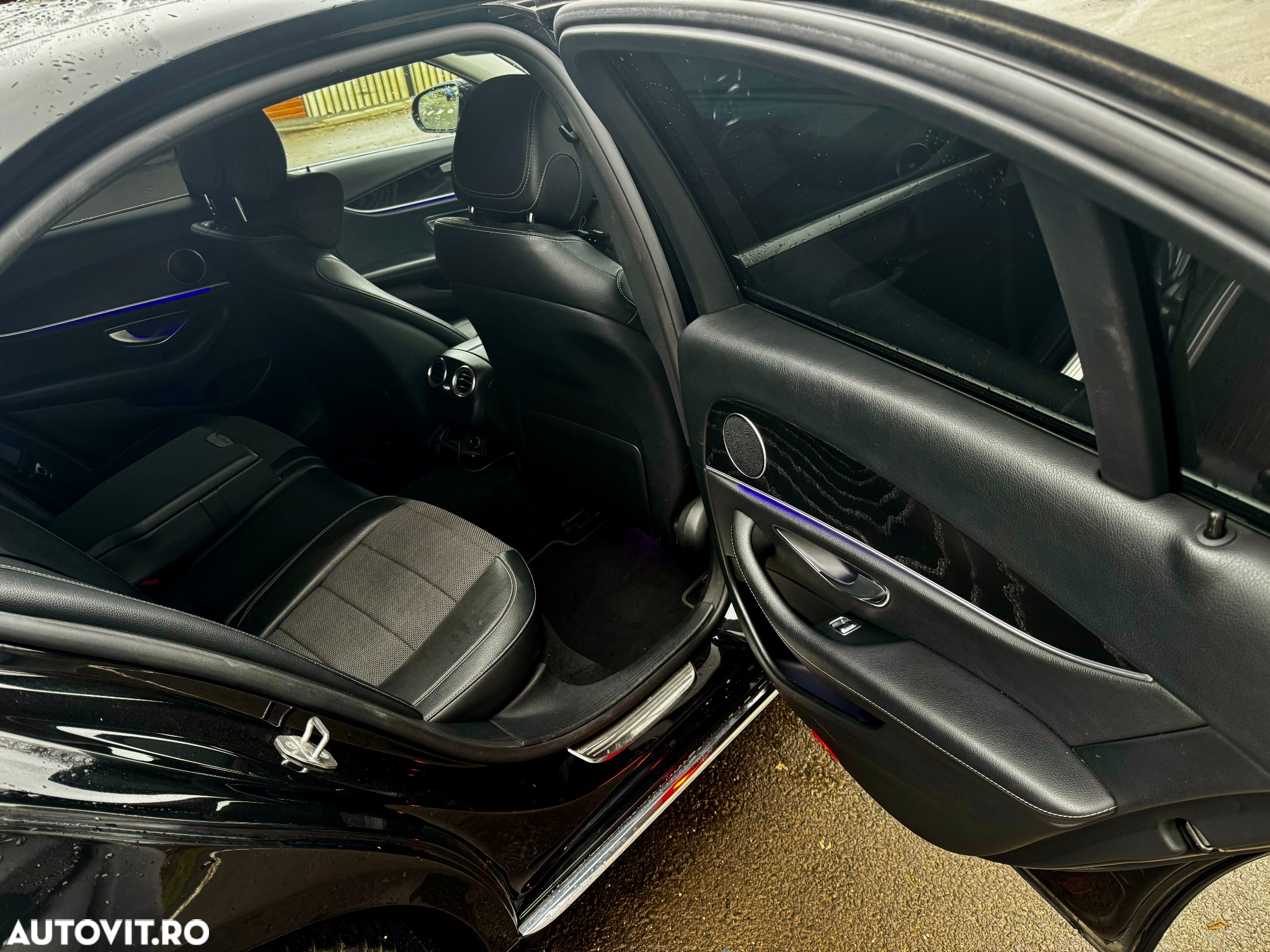 Mercedes-Benz E 220 d Aut. - 12