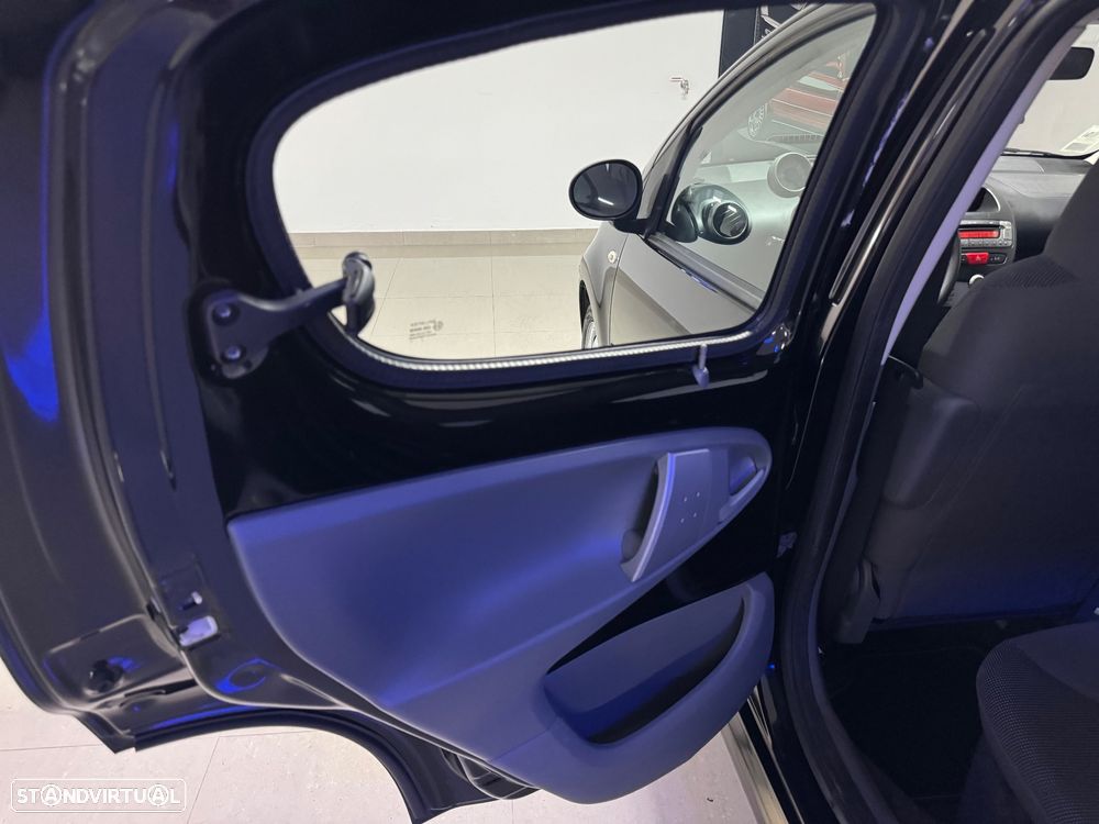 Peugeot 107 1.0 RC Line - 30