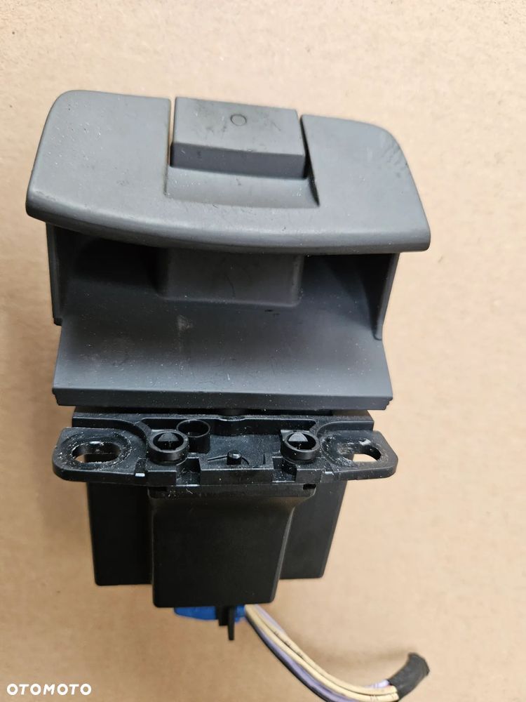 Renault Espace IV 4 przycisk włącznik hamulca ręcznego postojowego - 1