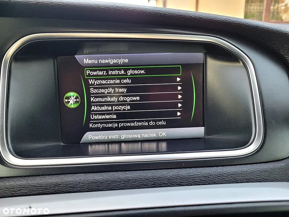 Volvo V40 D2 Momentum - 24