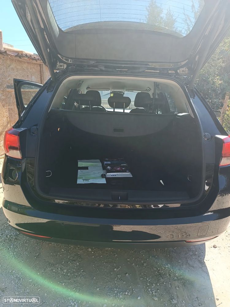 Opel Astra Sports Tourer - 4