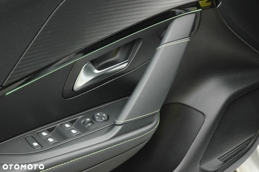 Peugeot 208 1.2 PureTech GT S&S EAT8 - 10