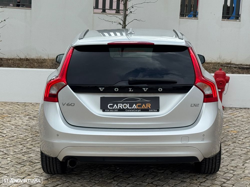 Volvo V60 1.6 D2 Momentum Eco Powershift - 6