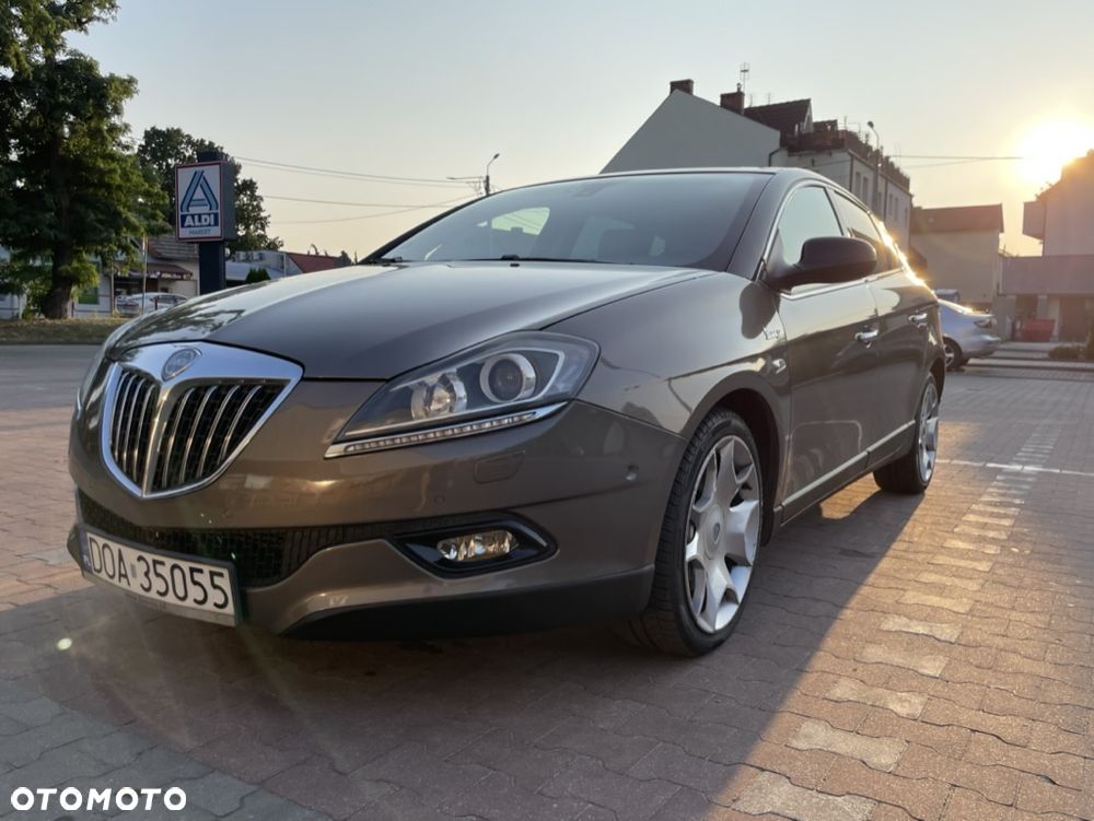 Lancia Delta 1.8 T-Jet Executive Sportronic - 4