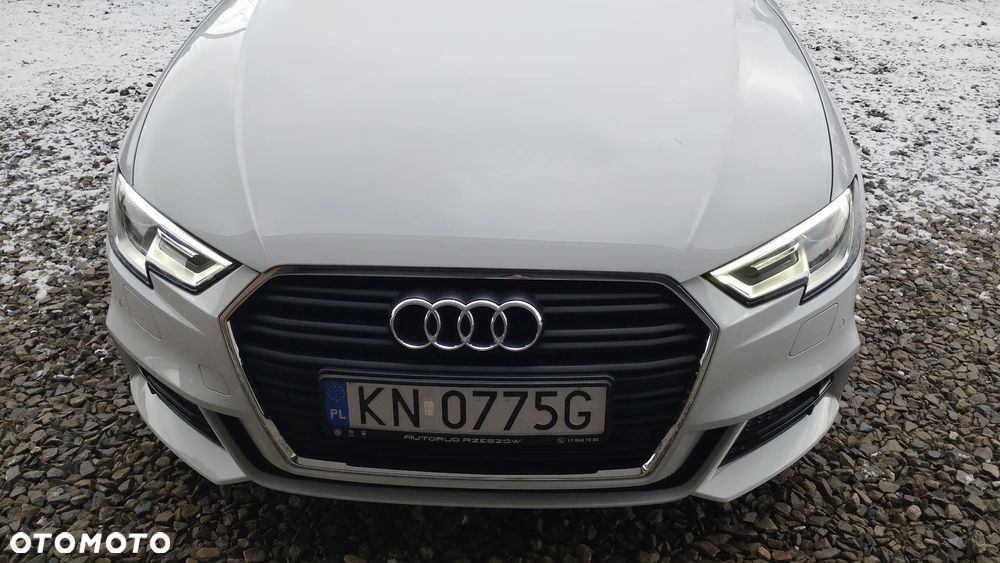 Audi A3 Sportback 1.5 TFSI S tronic - 5