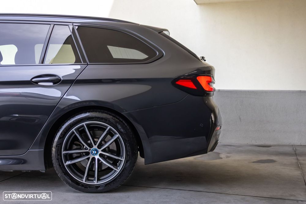 BMW 520 - 12