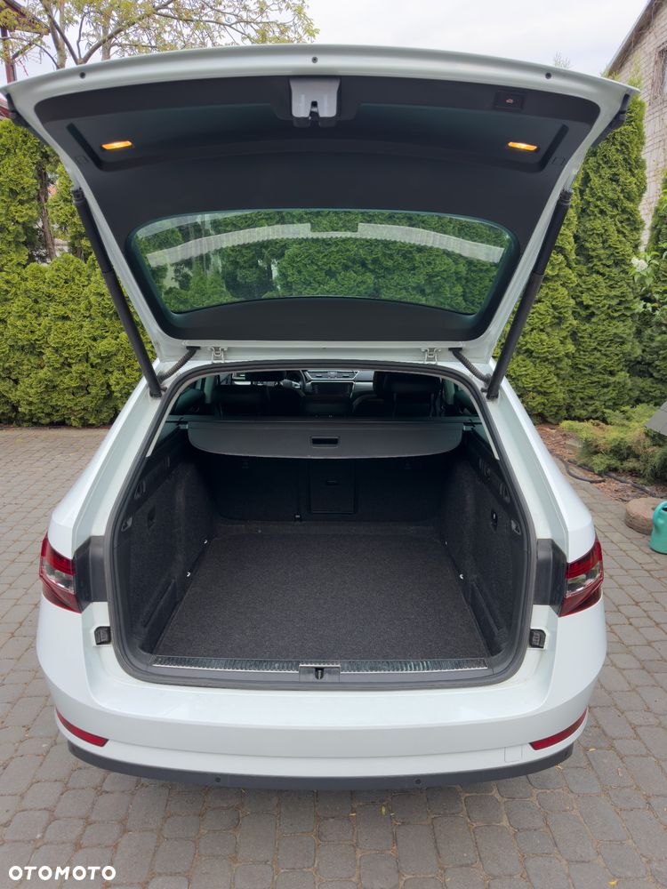 Skoda Superb 2.0 TDI Style DSG7 - 12