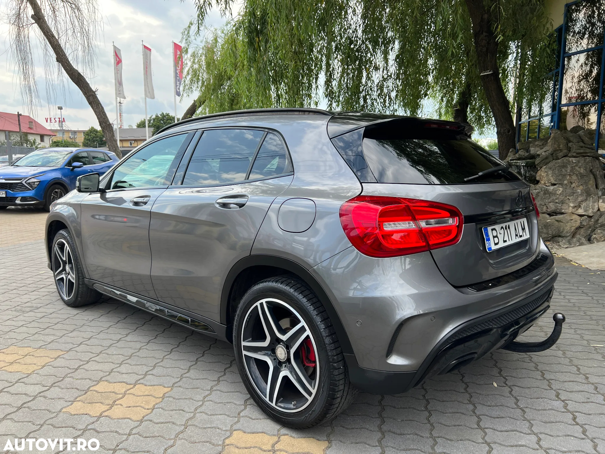 Mercedes-Benz GLA 200 d - 15