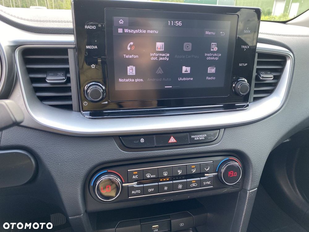 Kia XCeed - 27