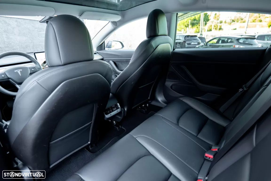 Tesla Model 3 Long-Range Dual Motor AWD - 15