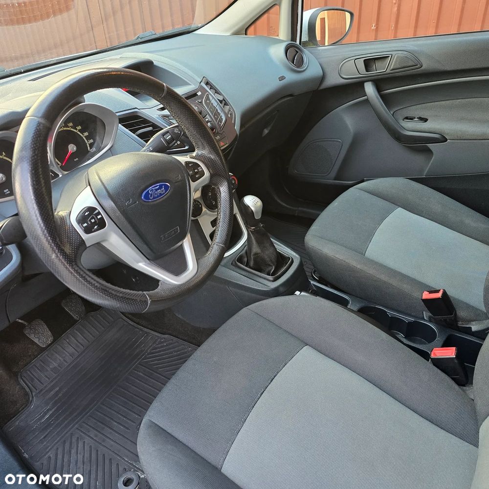 Ford FIESTA - 7