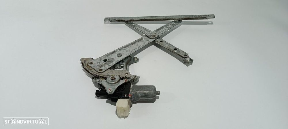 ELEVADOR TRASEIRO DIREITO NISSAN X-TRAIL (T32) ACENTA - 1