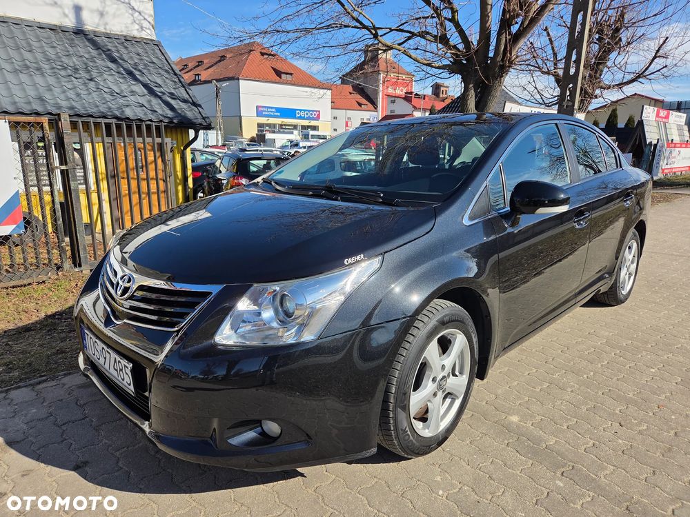 Toyota Avensis 1.8 Comfort - 1