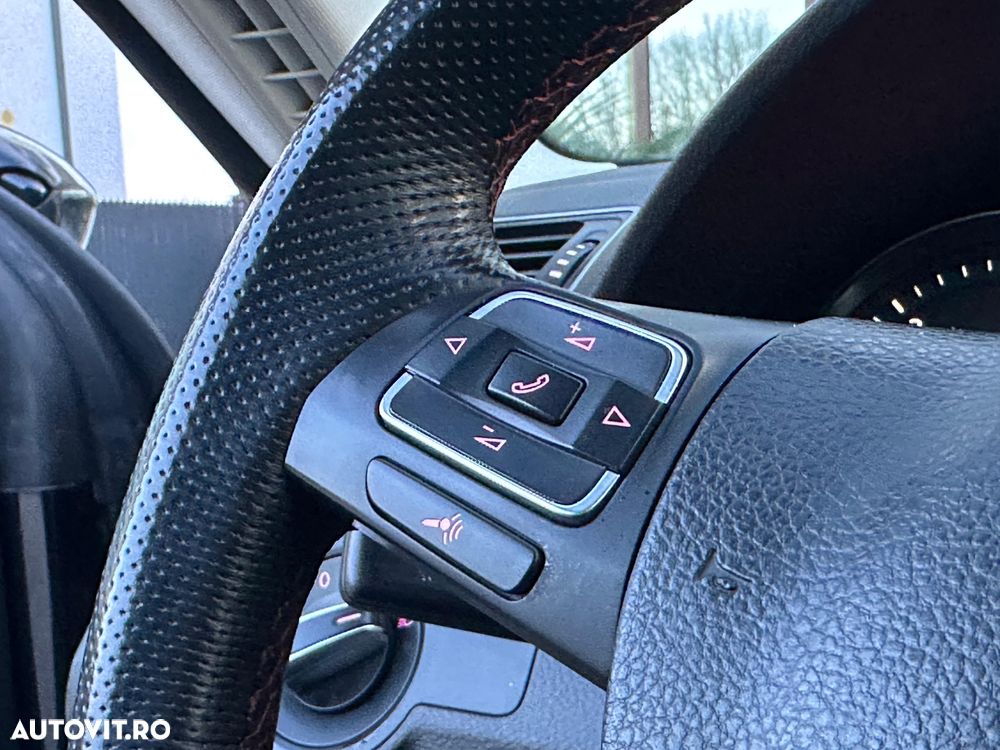 Volkswagen Passat CC 2.0 Blue TDI Individual - 24