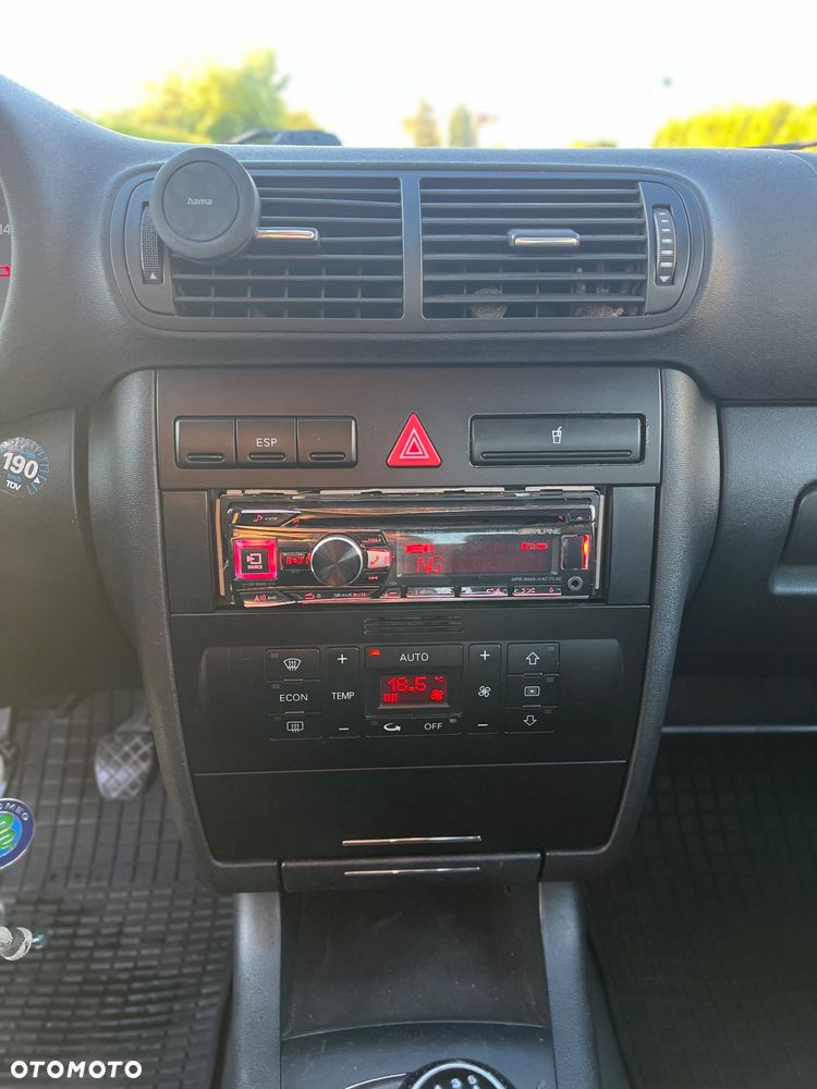 Audi A3 Sportback 1.8 Ambition - 8