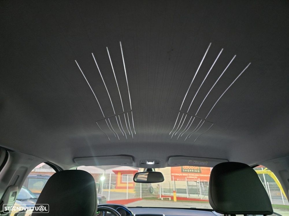 Peugeot 2008 1.6 e-HDi Allure 2-Tronic - 28