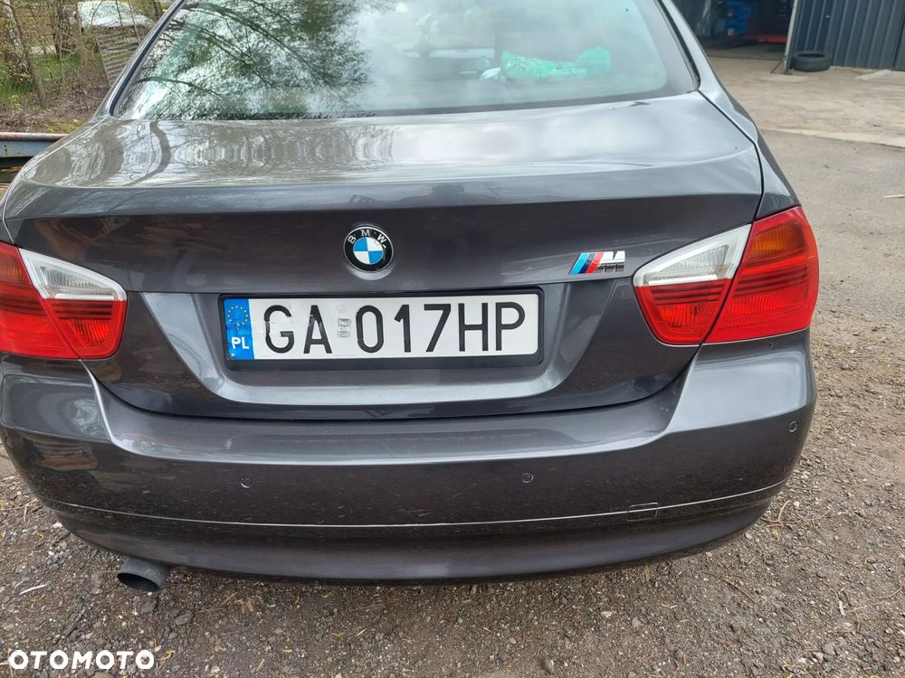 BMW Seria 3 320i - 3