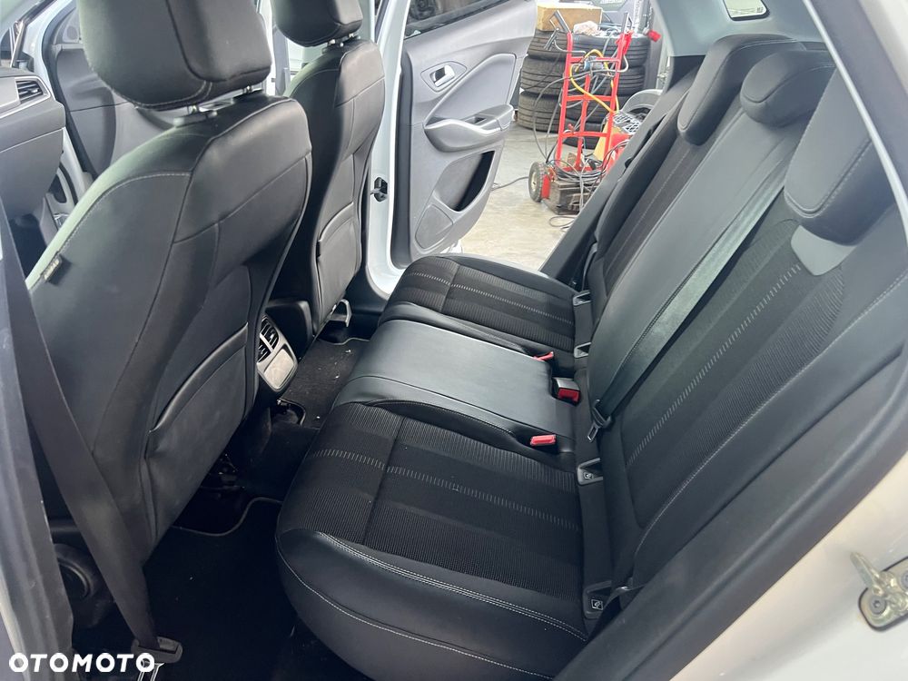 Opel Grandland X - 16