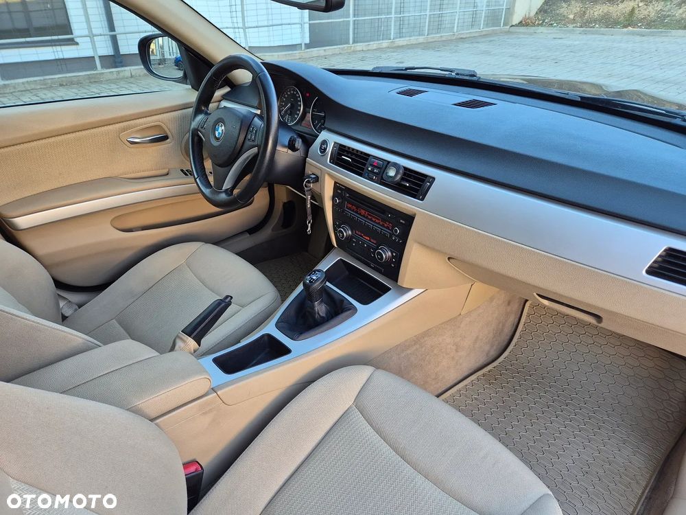 BMW Seria 3 320d - 14