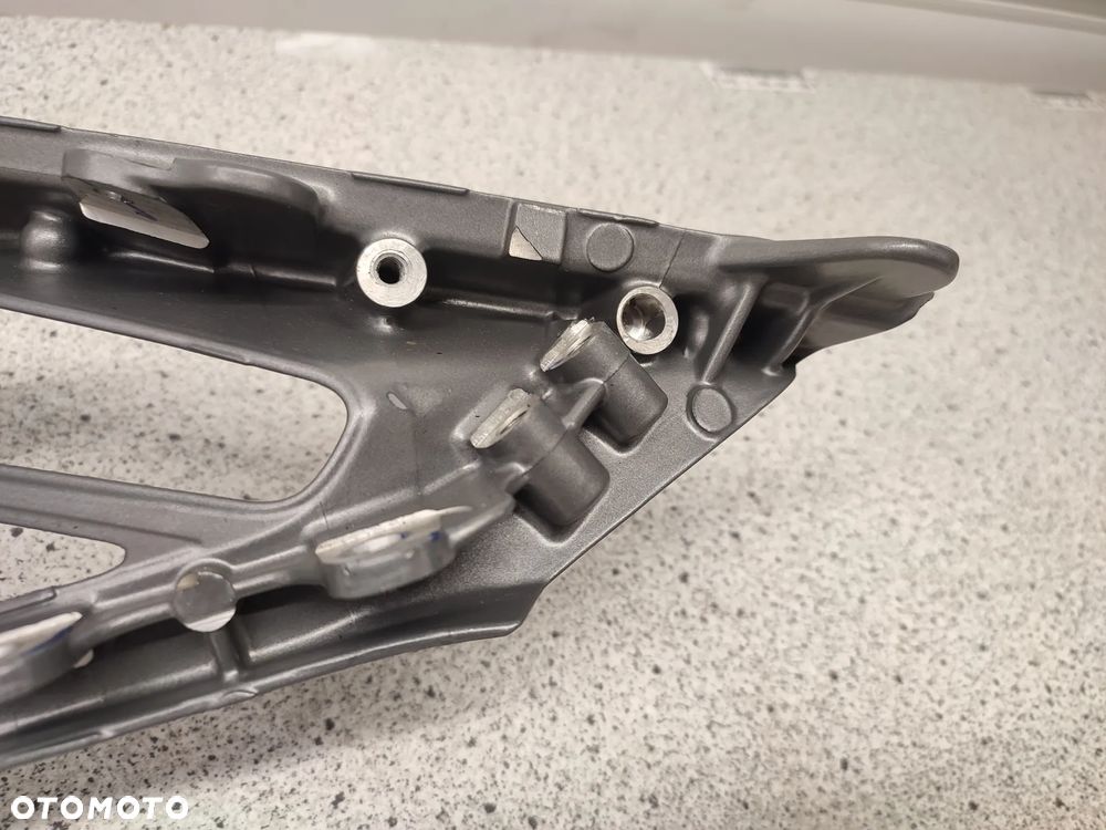 Stelaż tył, tylny prawy KTM Duke 125 390 24-26 - 19