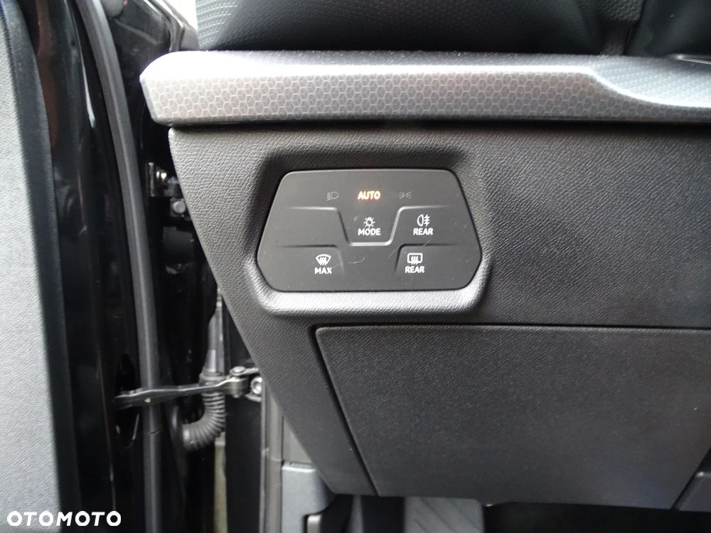 Seat Leon 1.5 eTSI Full LED DSG - 21