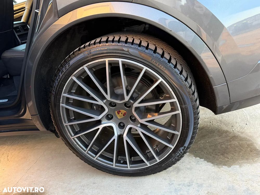Porsche Cayenne Standard - 21