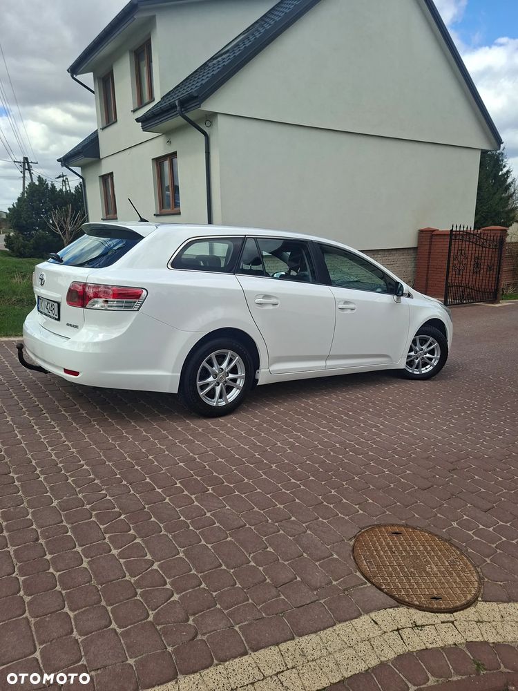 Toyota Avensis 1.8 Life - 4