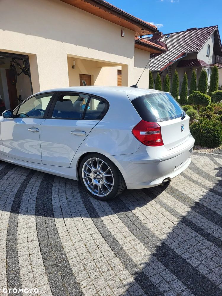 BMW Seria 1 - 2