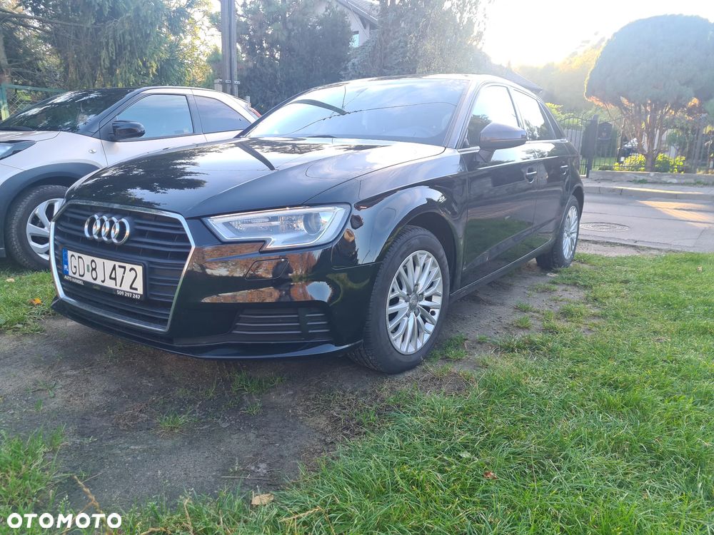 Audi A3 Sportback - 2
