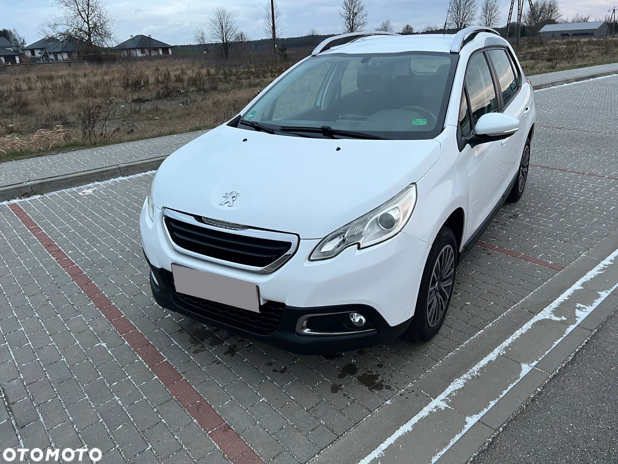 Peugeot 2008 1.2 Pure Tech Allure S&S - 1