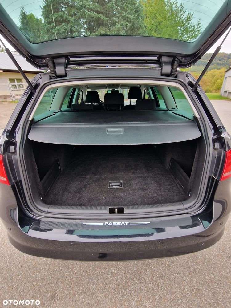 Volkswagen Passat - 19