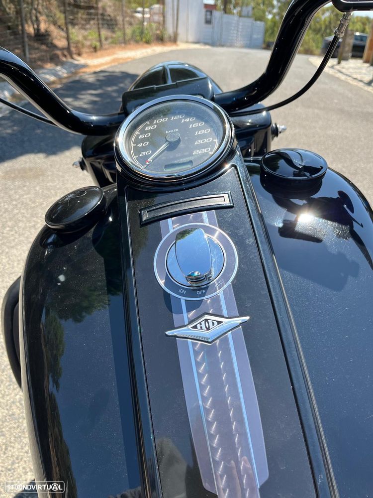 Harley-Davidson FLHR Road King Special - 17